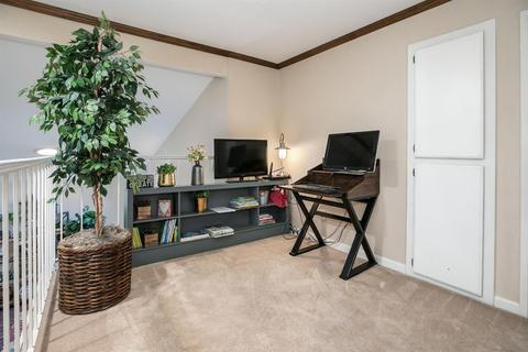 8564 Kermes Ave, Fair Oaks, CA 95628 photo 18