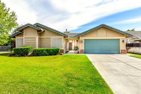 689 Cedar Flat Ave, Galt, CA 95632 photo 1