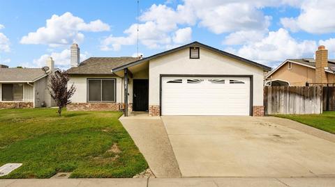 1413 Elena Dr, Ripon, CA 95366 photo 1