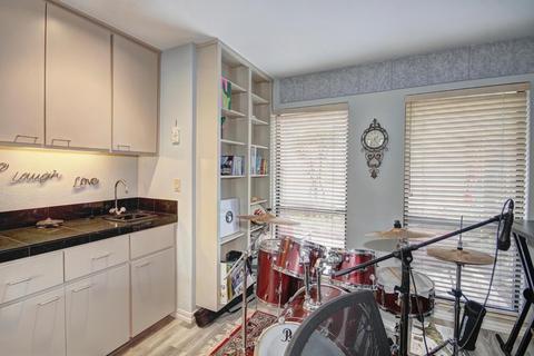 5028 Verdant Ln, Carmichael, CA 95608 photo 18