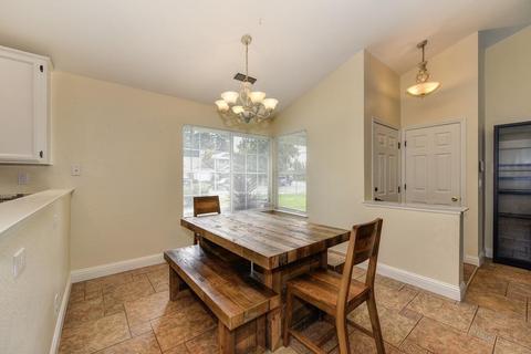 8119 Kate Glen Ct, Antelope, CA 95843 photo 4