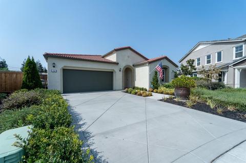 1987 Lilac Way, Tracy, CA 95376 photo 4