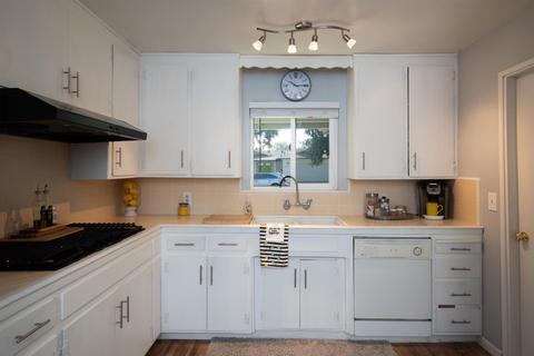 2721 Levon Ave, Modesto, CA 95350 photo 12