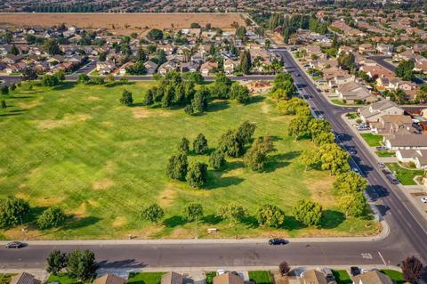1829 Komenich Dr, Manteca, CA 95336 photo 35