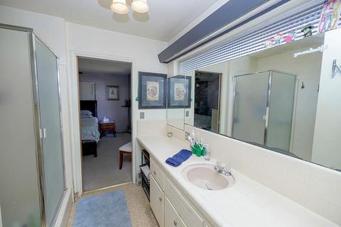 1121 Arboleda Dr, Modesto, CA 95351 photo 20
