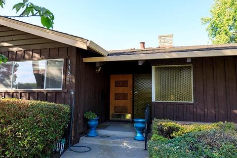 1121 Arboleda Dr, Modesto, CA 95351 photo 2