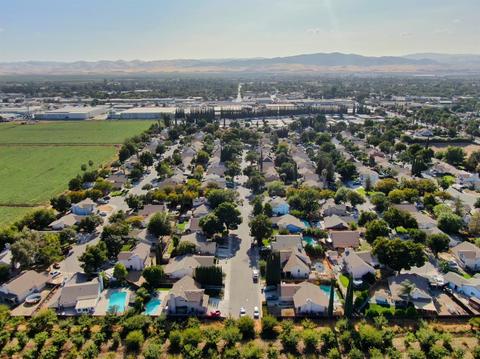 608 Westfield Ln, Patterson, CA 95363 photo 30