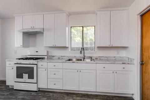 704 Lombardo Ave, Modesto, CA 95351 photo 2