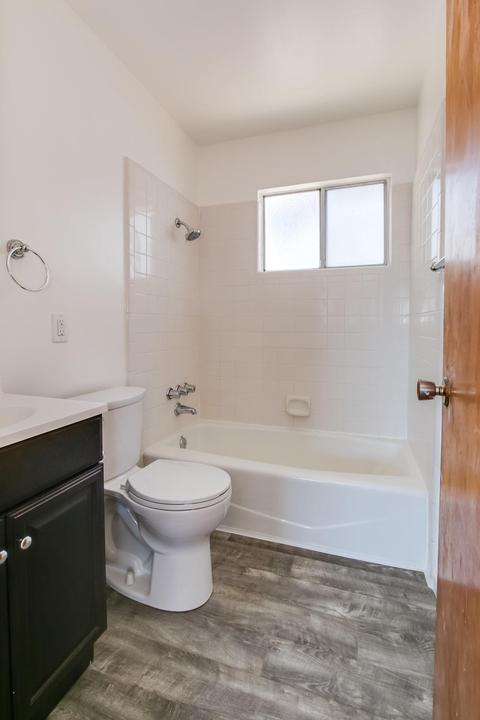 704 Lombardo Ave, Modesto, CA 95351 photo 7