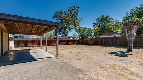 704 Lombardo Ave, Modesto, CA 95351 photo 13