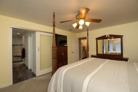 2801 Pinnacles Dr, Modesto, CA 95358 photo 17