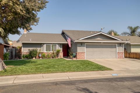 2801 Pinnacles Dr, Modesto, CA 95358 photo 2