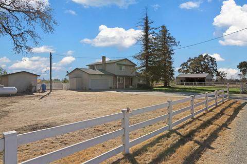 12622 E Harney Ln, Lodi, CA 95240 photo 4