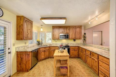 3809 Olivebranch Ln, Carmichael, CA 95608 photo 10