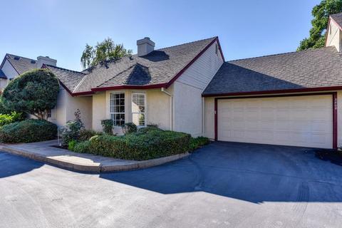 3809 Olivebranch Ln, Carmichael, CA 95608 photo 3
