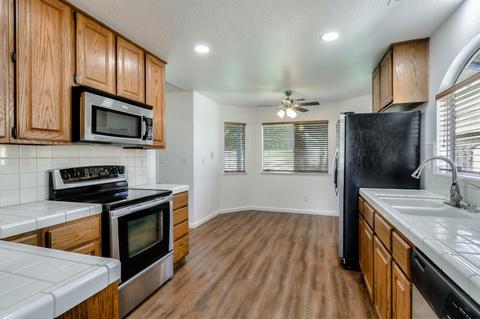 809 Sauceda Ct, Modesto, CA 95351 photo 13