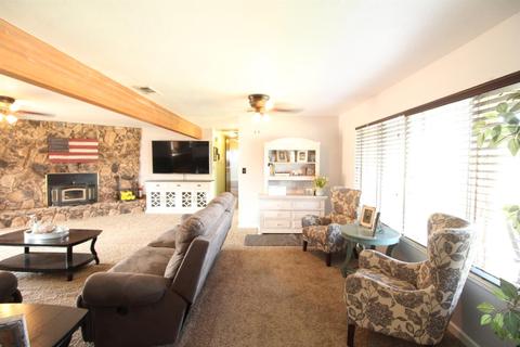 11064 E Comstock Rd, Stockton, CA 95215 photo 8
