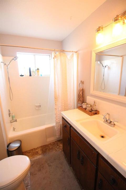 11064 E Comstock Rd, Stockton, CA 95215 photo 18