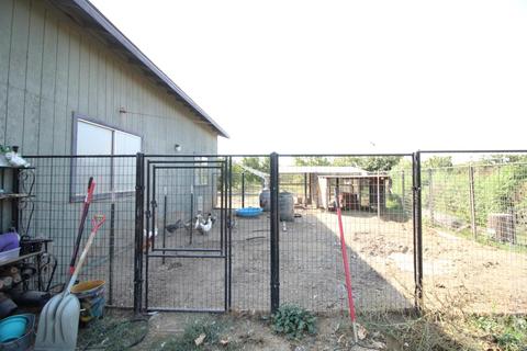 11064 E Comstock Rd, Stockton, CA 95215 photo 32