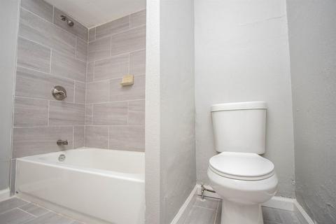 326 Spruce St, Modesto, CA 95351 photo 25