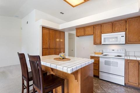 8055 Rosebery Ct, Sacramento, CA 95829 photo 4
