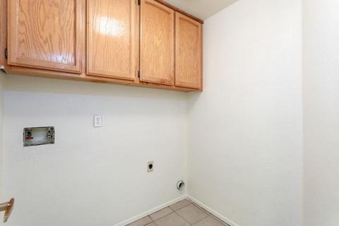 8055 Rosebery Ct, Sacramento, CA 95829 photo 10