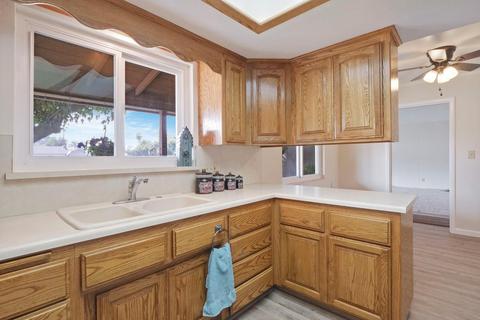 521 Park St, Lodi, CA 95240 photo 17