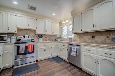 700 Daisy Ave, Lodi, CA 95240 photo 13