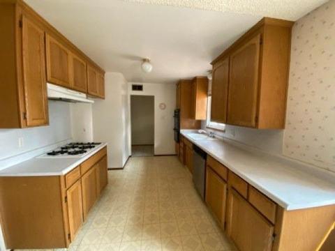 1307 Witney Ct, Modesto, CA 95355 photo 4