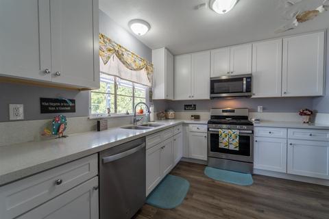 1033 Badgley Dr, Modesto, CA 95350 photo 5