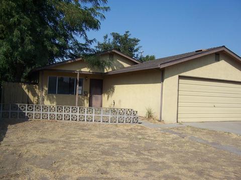 817 Virginia St, Manteca, CA 95337 photo 2