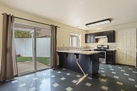 2816 Field Stone St, Modesto, CA 95355 photo 18