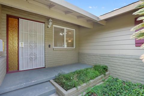1804 Kienitz Ave, Modesto, CA 95355 photo 5