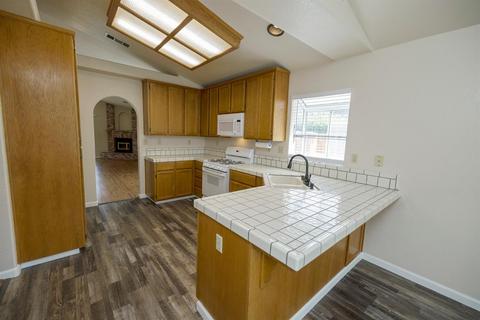 844 Taggert Ct, Modesto, CA 95351 photo 9
