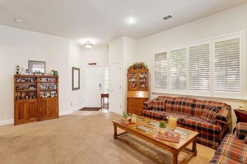 165 Albert Ct, Tracy, CA 95376 photo 9