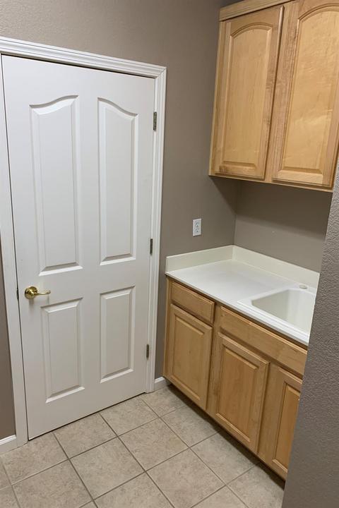 559 Ruess Rd, Ripon, CA 95366 photo 32