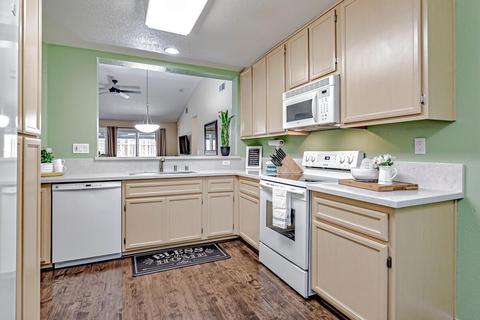 2384 Roualt St, Davis, CA 95618 photo 4