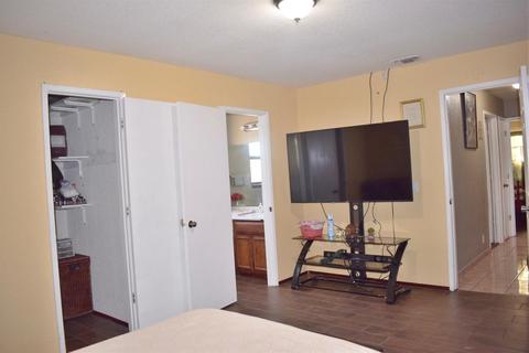 1824 Ustick Rd, Modesto, CA 95358 photo 13