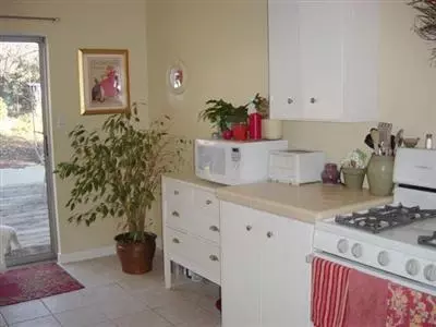 566 Hillcrest Dr, Paradise, CA 95969 photo 4