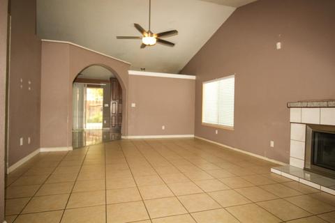 1541 Ironside Dr, Modesto, CA 95358 photo 5