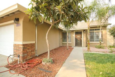 1541 Ironside Dr, Modesto, CA 95358 photo 3
