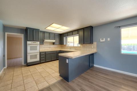 860 Olive Ave, Patterson, CA 95363 photo 10