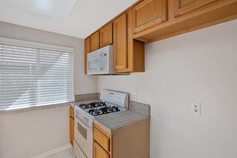4034 Oak Villa Cir, Carmichael, CA 95608 photo 17
