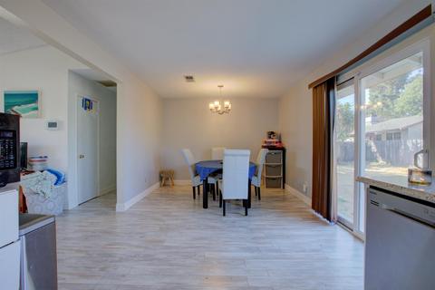 1809 Hunt Ave, Modesto, CA 95350 photo 7