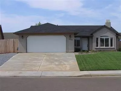 1301 Donita Dr, Red Bluff, CA 96080 photo 1