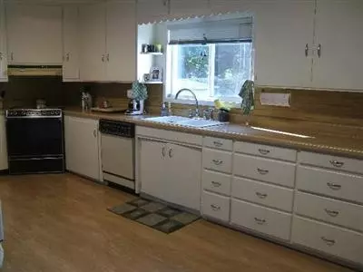 528 E Oak St, Willows, CA 95988 photo 4
