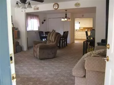 528 E Oak St, Willows, CA 95988 photo 3