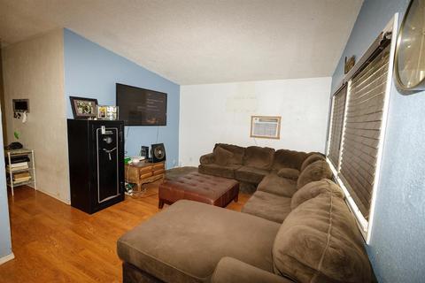 2040 Lance St, Modesto, CA 95354 photo 4