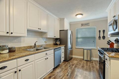 625 N Pleasant Ave, Lodi, CA 95240 photo 16