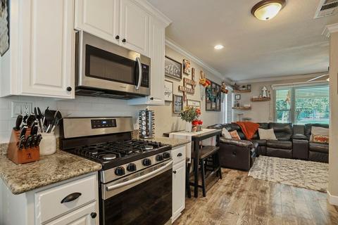 625 N Pleasant Ave, Lodi, CA 95240 photo 12